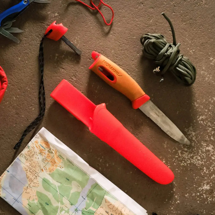Нож Morakniv Companion Spark red  