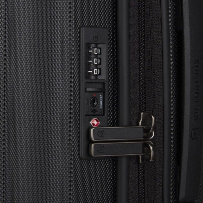 Чемодан на 4 колесах Victorinox Travel Werks Traveler 6.0 Hs/Black M Expandable 75 л (Vt609970)  
