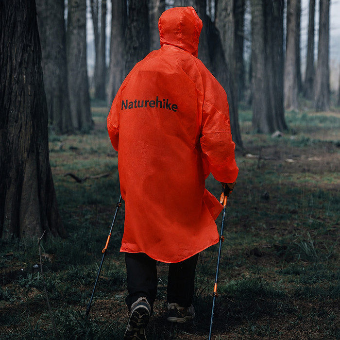 Дождевик-пончо легкий с рукавами Naturehike CNK2620FS011, L, оранжево-красный  