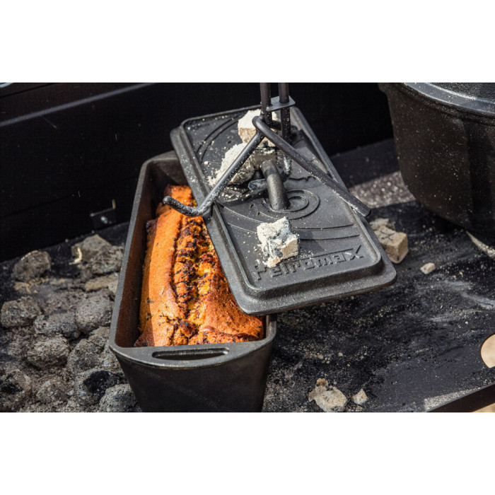 Жаровня чугунная Petromax Loaf Pan with Lid 2,4 л  