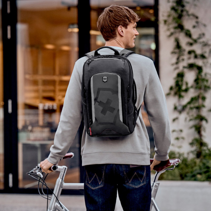 Рюкзак для ноутбука Victorinox TOURING 2.0/Black (Vt612118)  