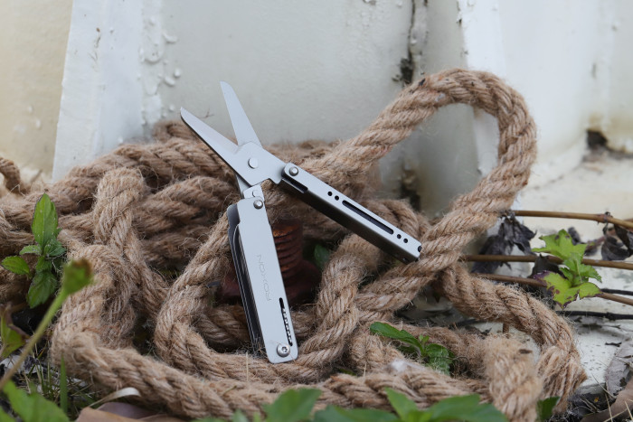 Мини мультитул-ножницы Roxon M3 со сменными битами, серый  