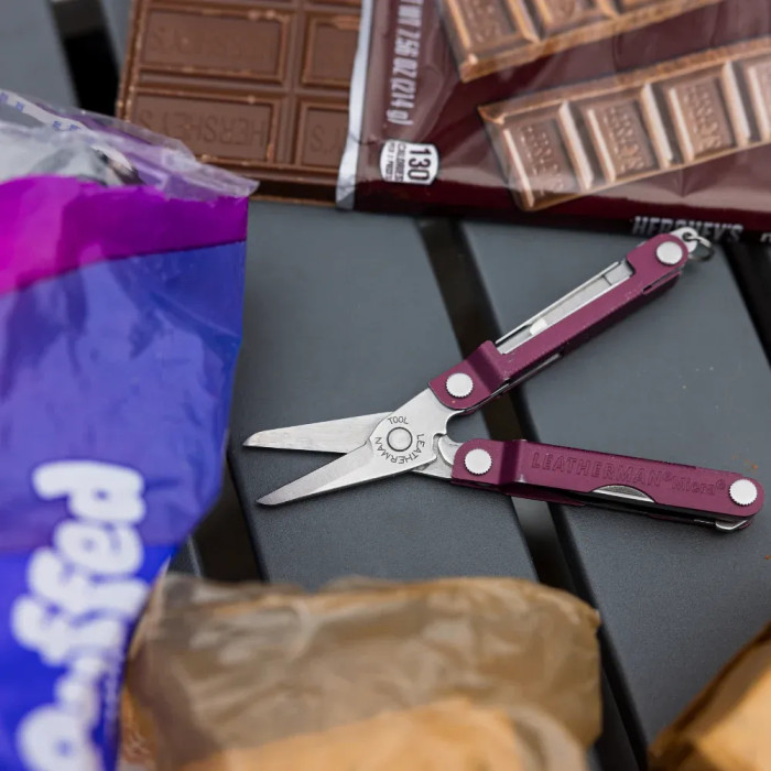 Мультитул Leatherman Micra Cherry  