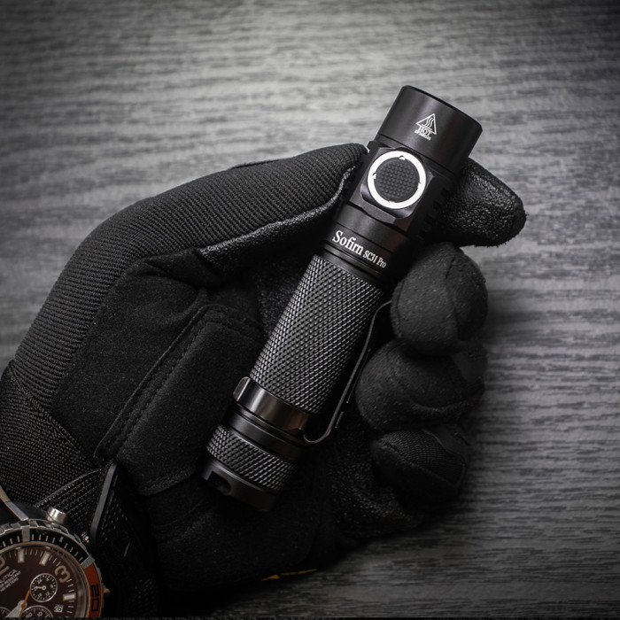 Ручной фонарь Sofirn SC31 Pro SST40 2000 лм, 1*18650 USB-C  