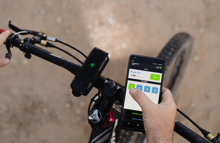 Фара передняя Lezyne SUPER DRIVE 1600XXL LOADED 1600 люменов Y13  