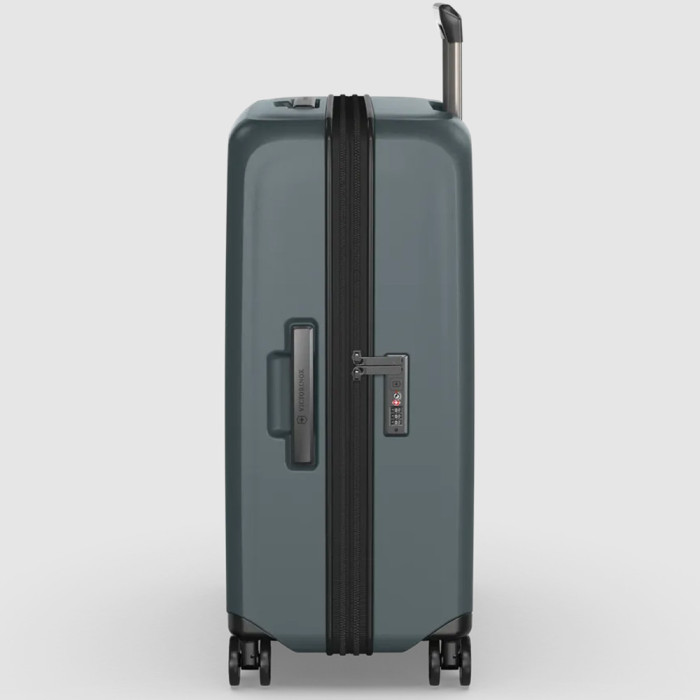 Чемодан Victorinox AIROX Advanced Storm Большой  