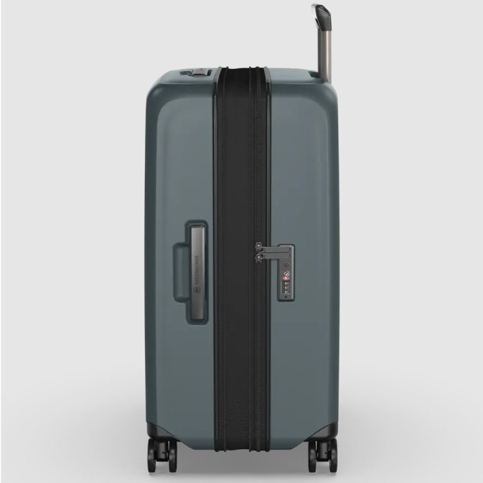 Чемодан Victorinox AIROX Advanced Storm Большой  