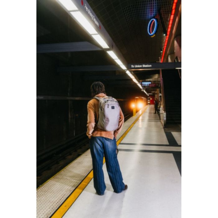 Рюкзак Osprey Aoede Airspeed Backpack 20 tan concrete - O/S - бежевый  