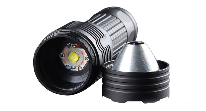 Туристический фонарь Convoy M3 XHP70.2 6500K,4300 люмен.  